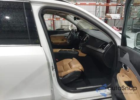 2016 Volvo Xc90 Hybrid T8 Momentum из США, поврежденный, VIN YV4BC0PK7G1092460